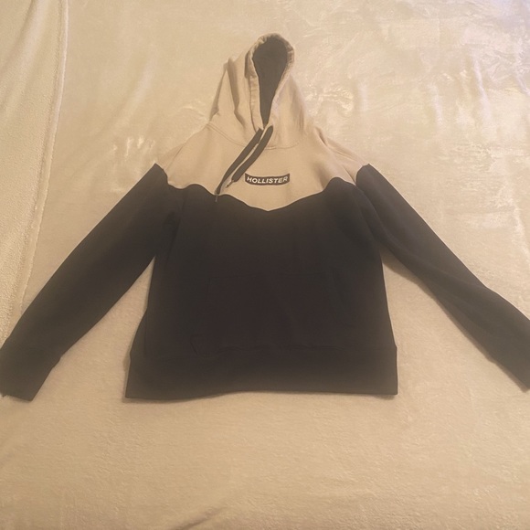 Hollister Hoodie - Picture 1 of 3